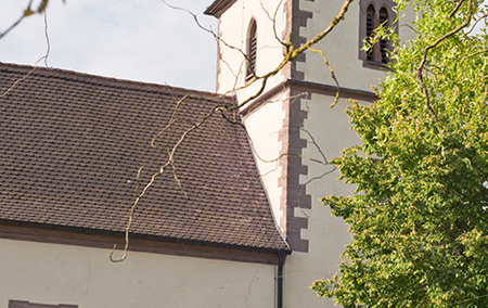 Außenansicht der Pfarrkirche St. Peter und Paul, Westheim Außenansicht der Pfarrkirche St. Peter und Paul, Westheim