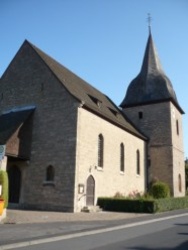 Außenansicht der Pfarrkirche St. Wendelin, Feuerthal Außenansicht der Pfarrkirche St. Wendelin, Feuerthal