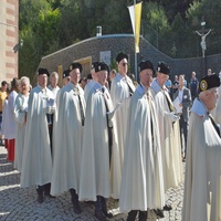 Das Fest der Kreuzerhöhung wurde auch im vergangenen Jahr am Kreuzberg mit den Rittern vom Heiligen Grab und einer eucharistischen Prozession begangen. Foto: Hanns Friedrich